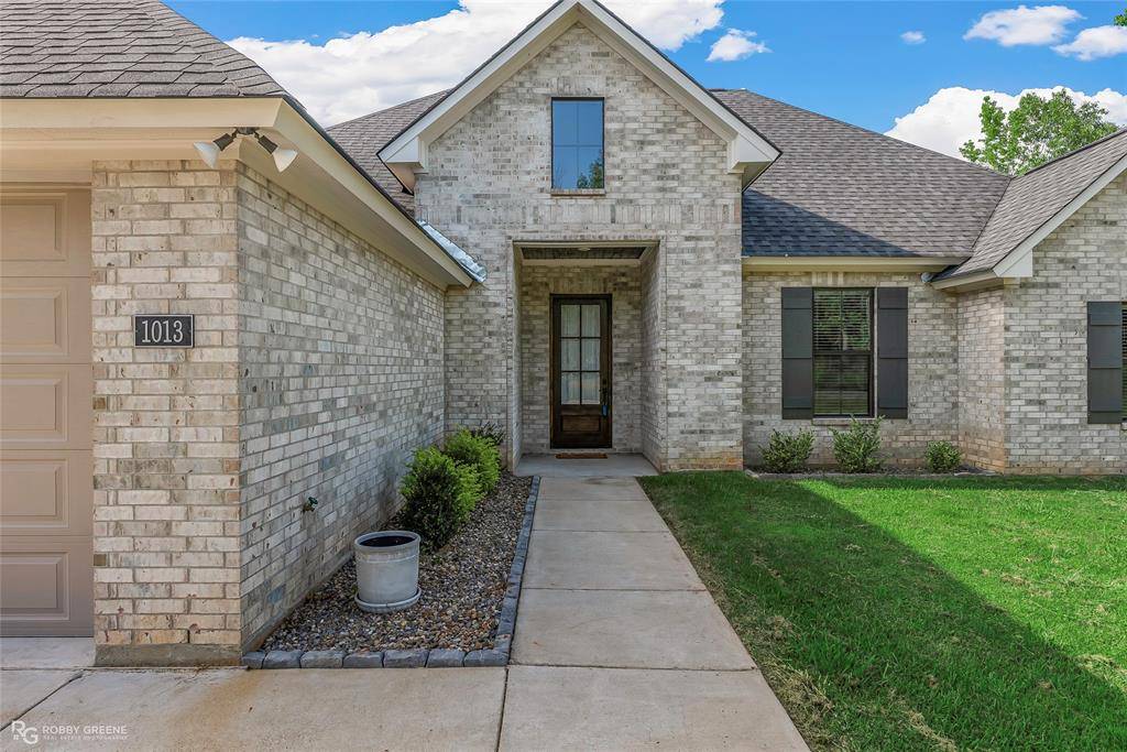 Stonewall, LA 71078,1013 Voss Drive