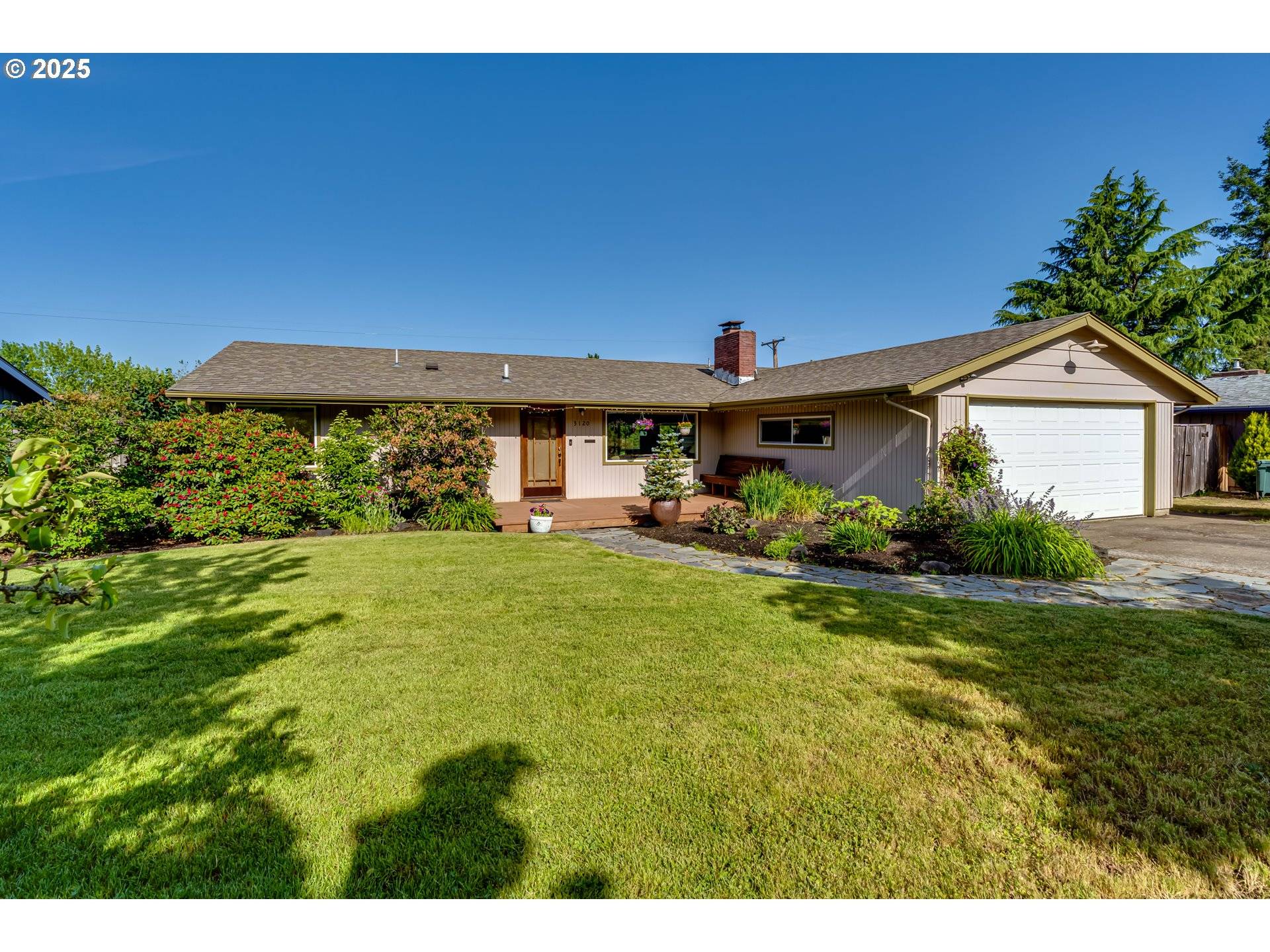 Eugene, OR 97405,3120 ONYX ST