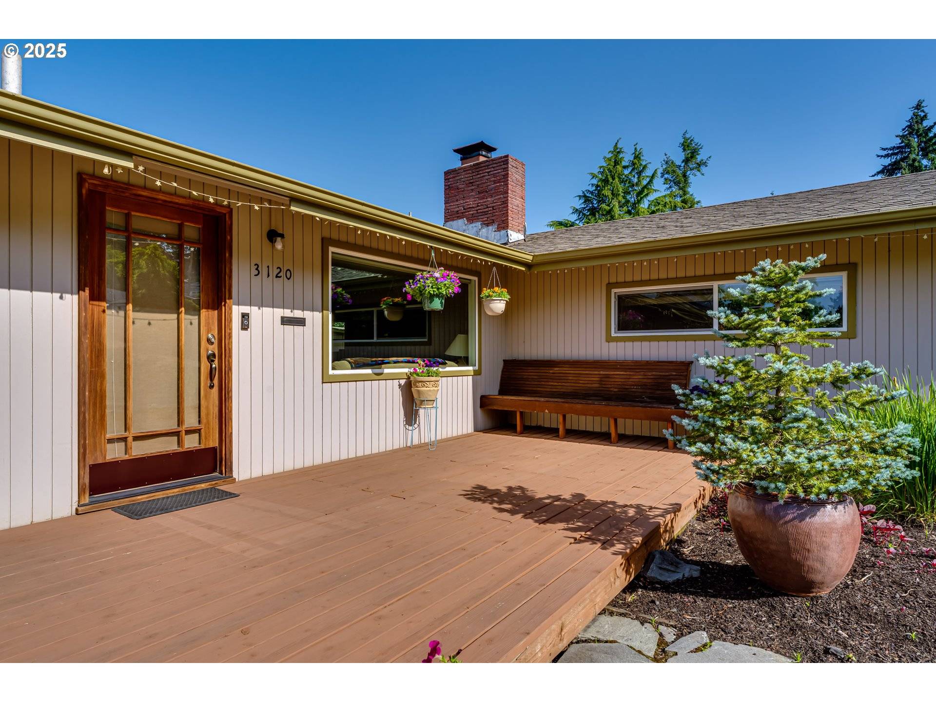 Eugene, OR 97405,3120 ONYX ST