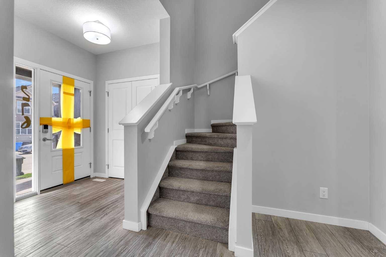 Calgary, AB T3J 5P2,276 Savanna TER Northeast