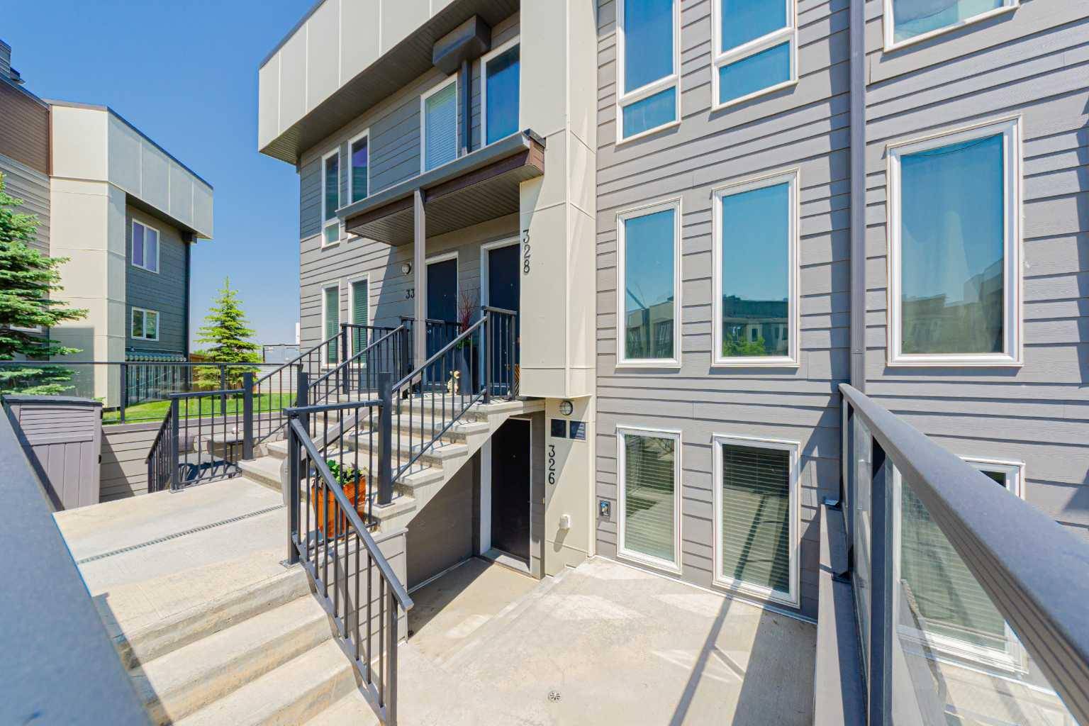 Calgary, AB T3M 2W9,19500 37 ST SE #326