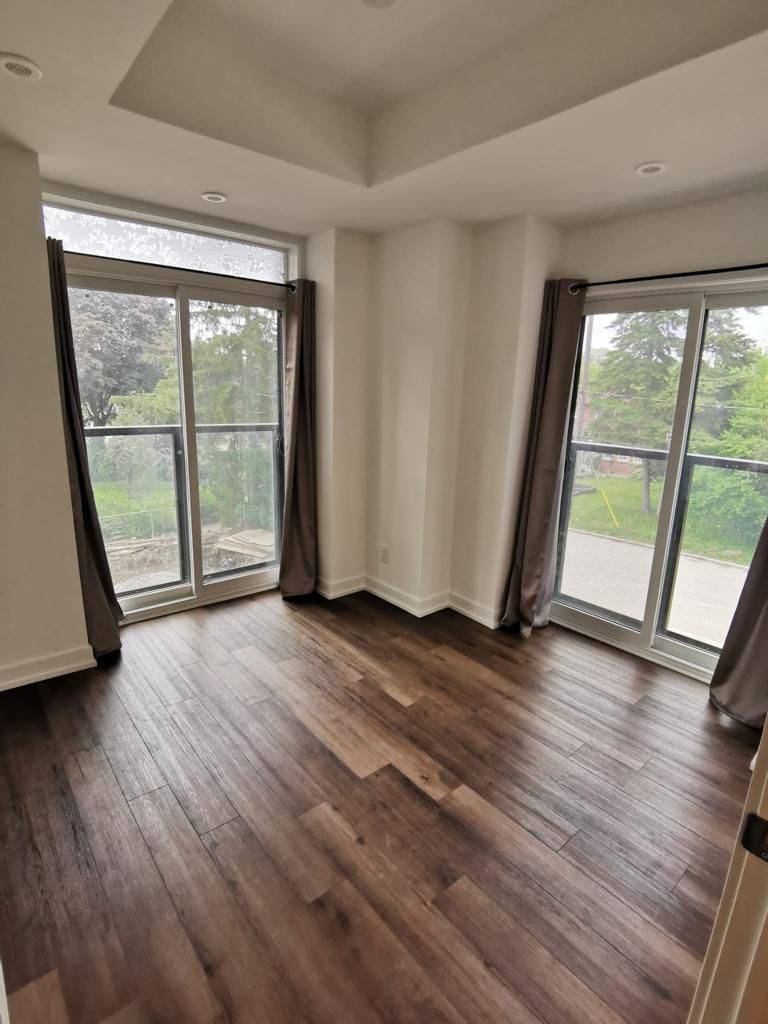 Toronto C14, ON M2N 4S2,51 Winlock PARK #21