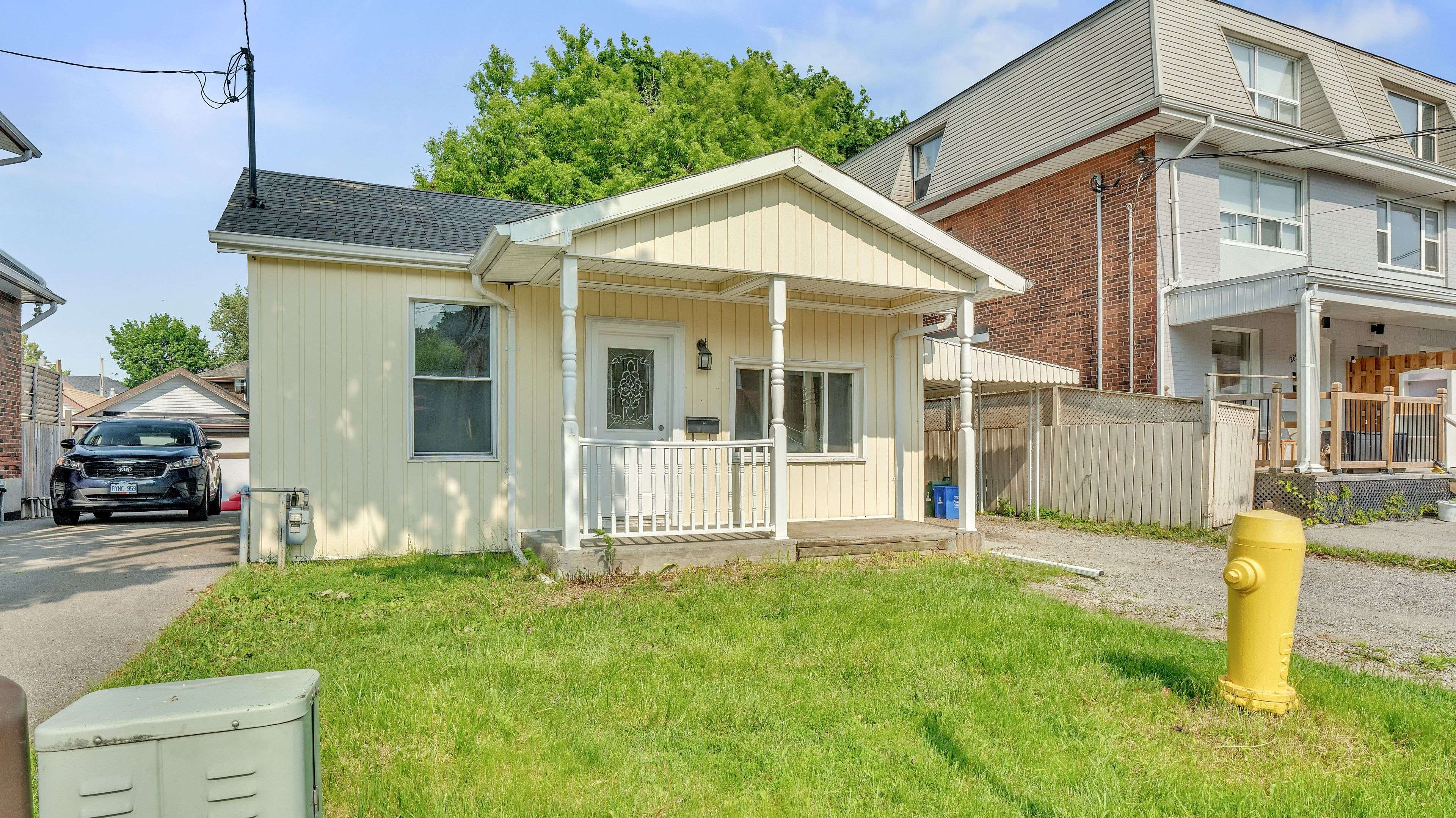 Oshawa, ON L1G 5K8,287 Jarvis ST