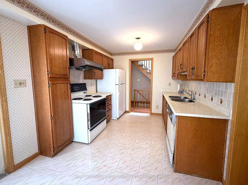 Toronto E05, ON M1W 3M2,90 Belinda SQ