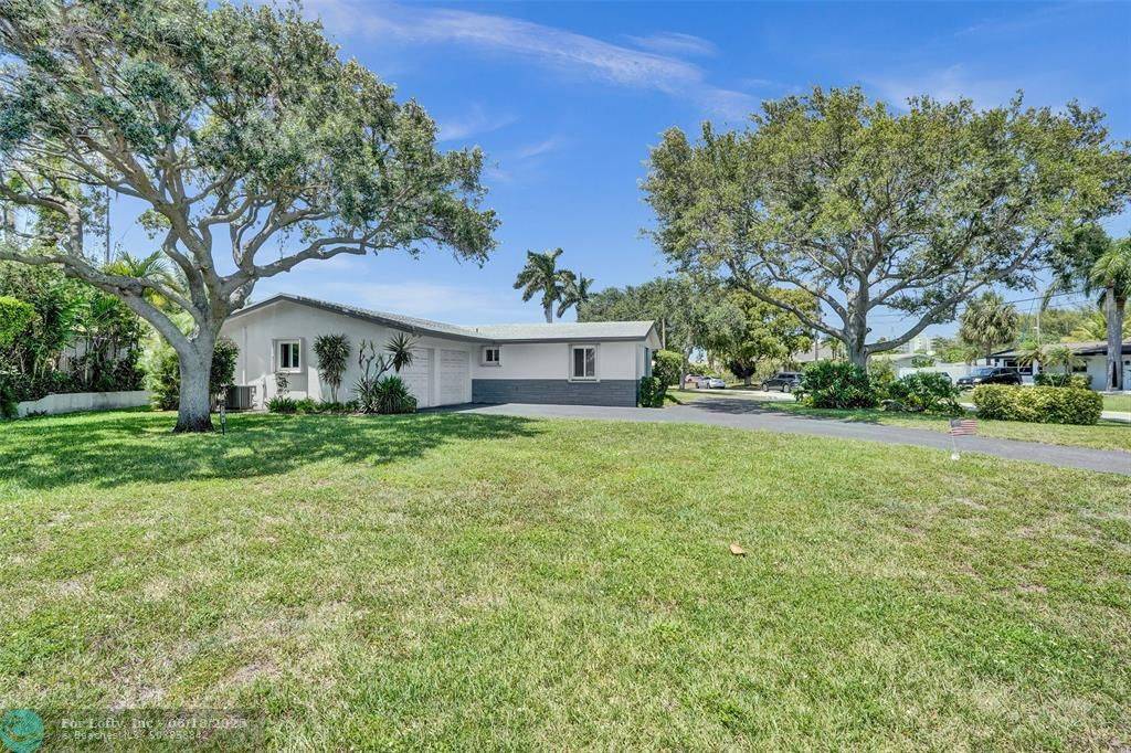 Pompano Beach, FL 33062,2761 NE 12th St