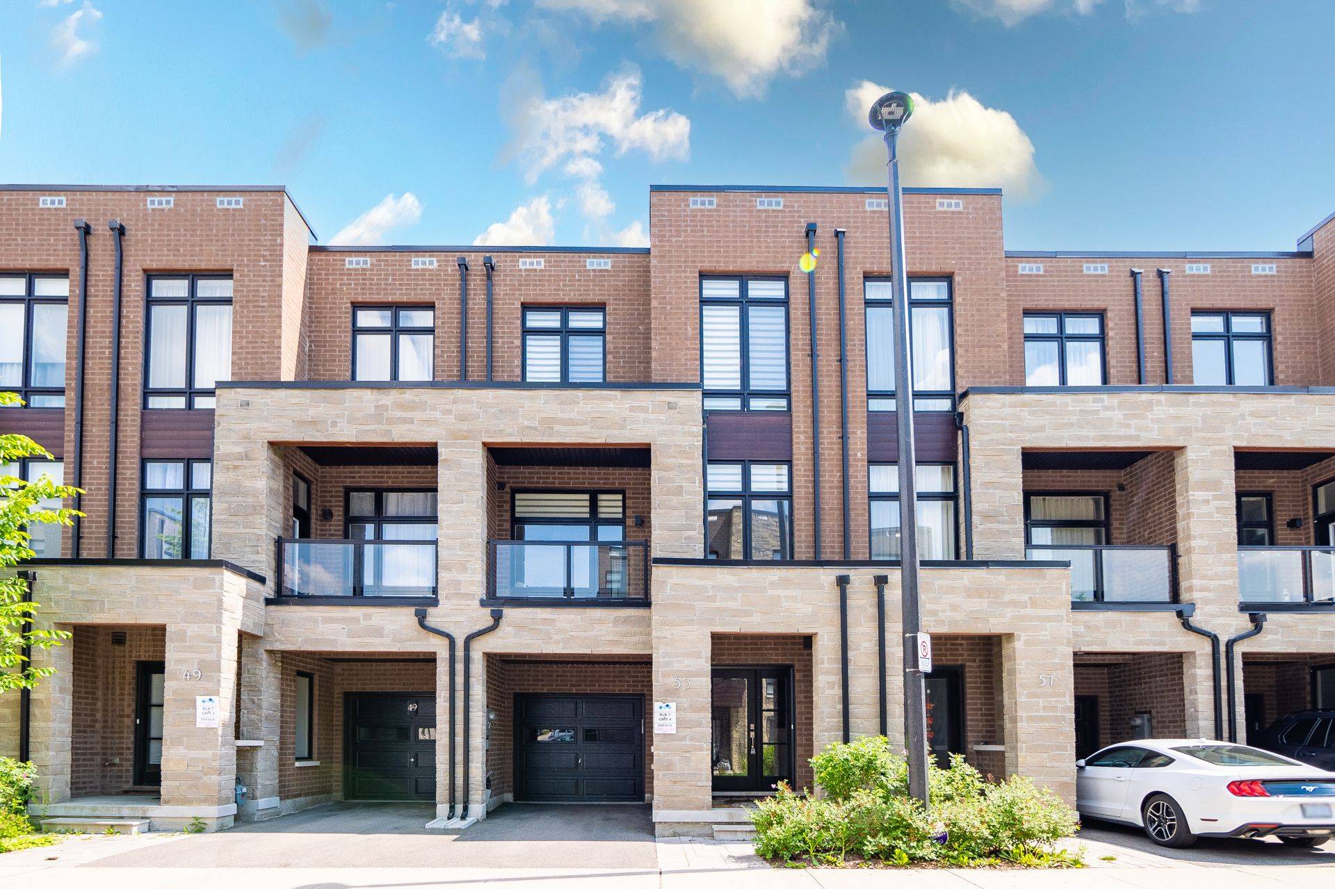 53 Benoit ST, Vaughan, ON L4H 4R3