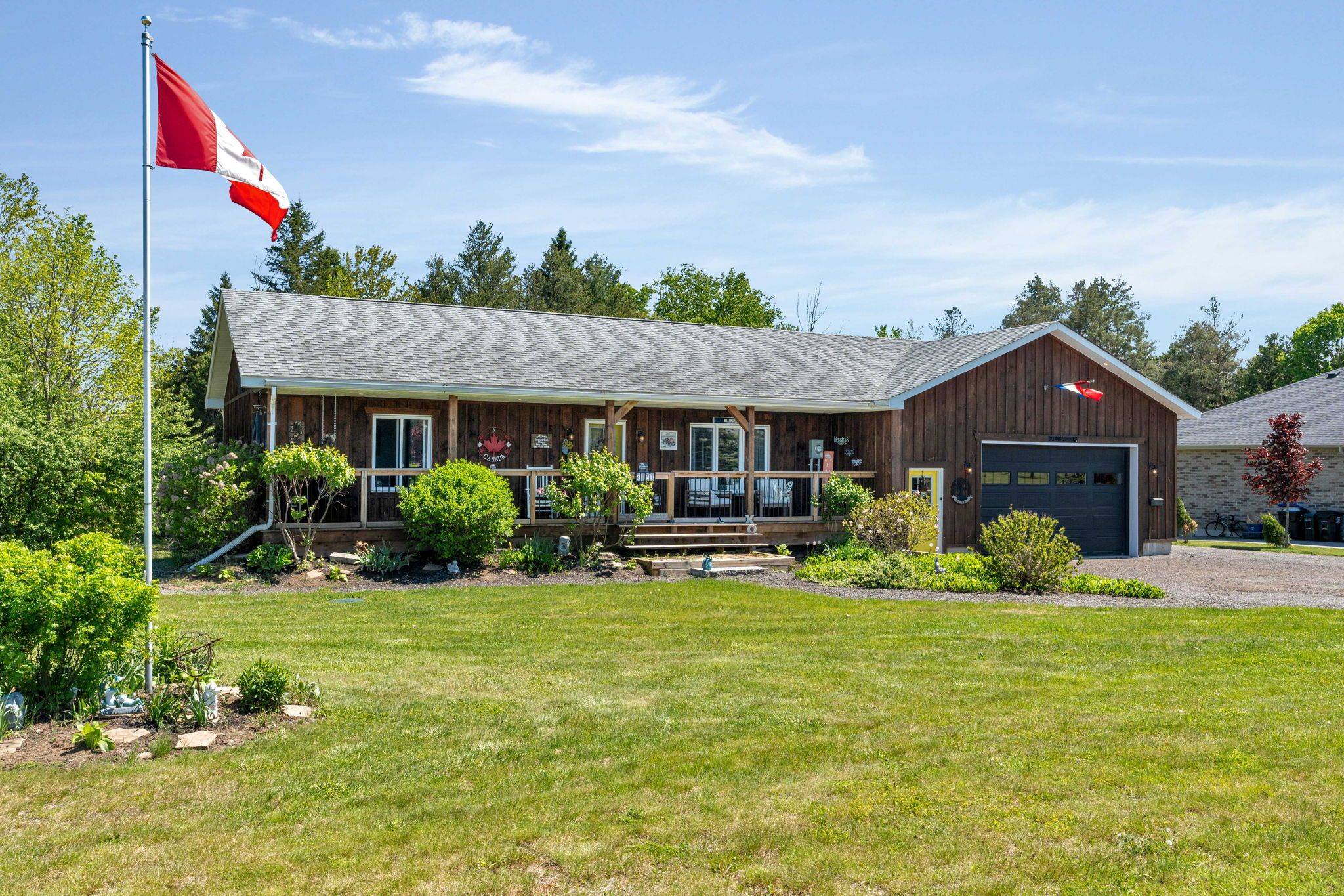 Clearview, ON L0M 1K0,4193 Hogback RD