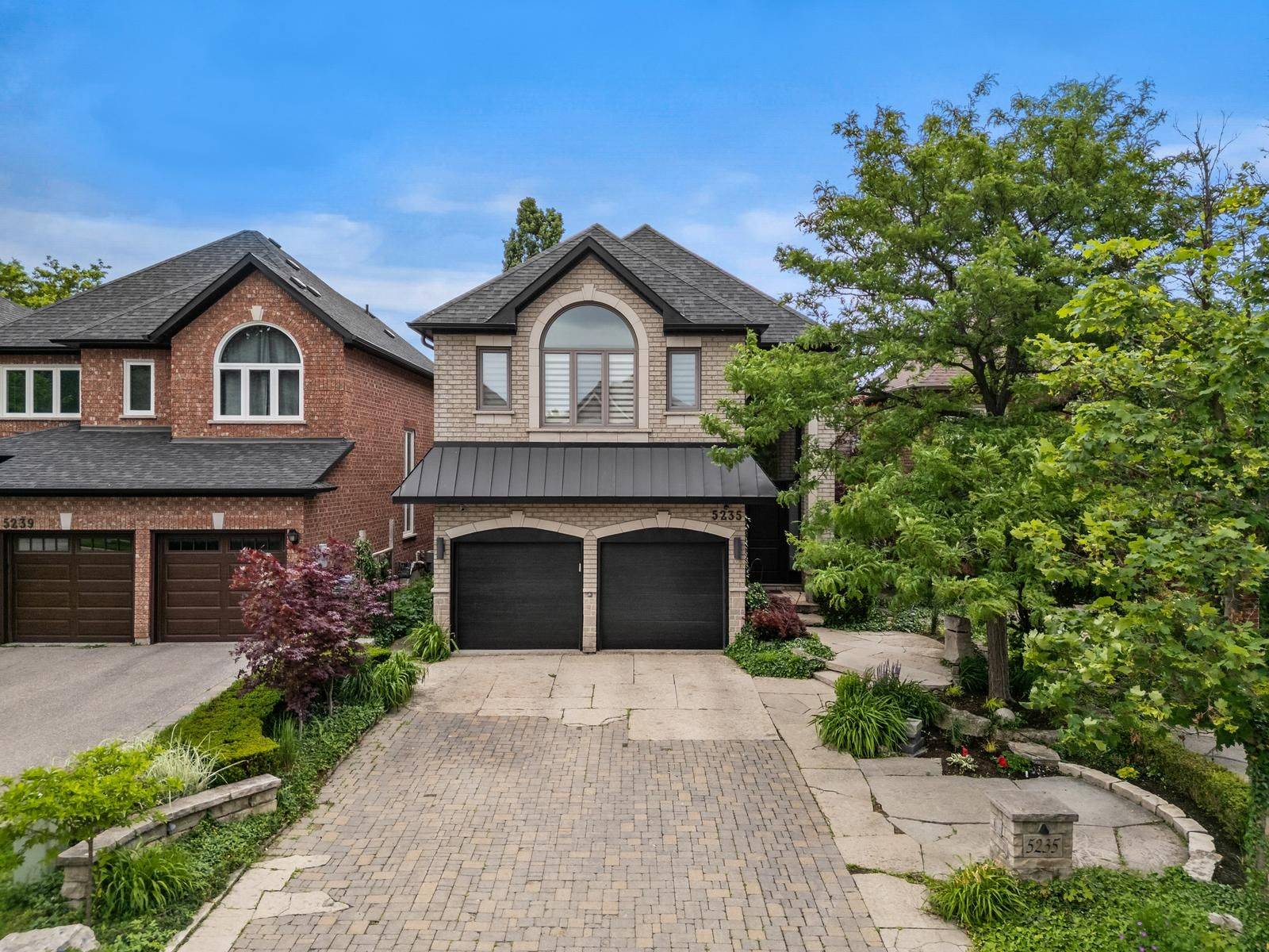 Mississauga, ON L4Z 4A3,5235 Forestwalk CIR