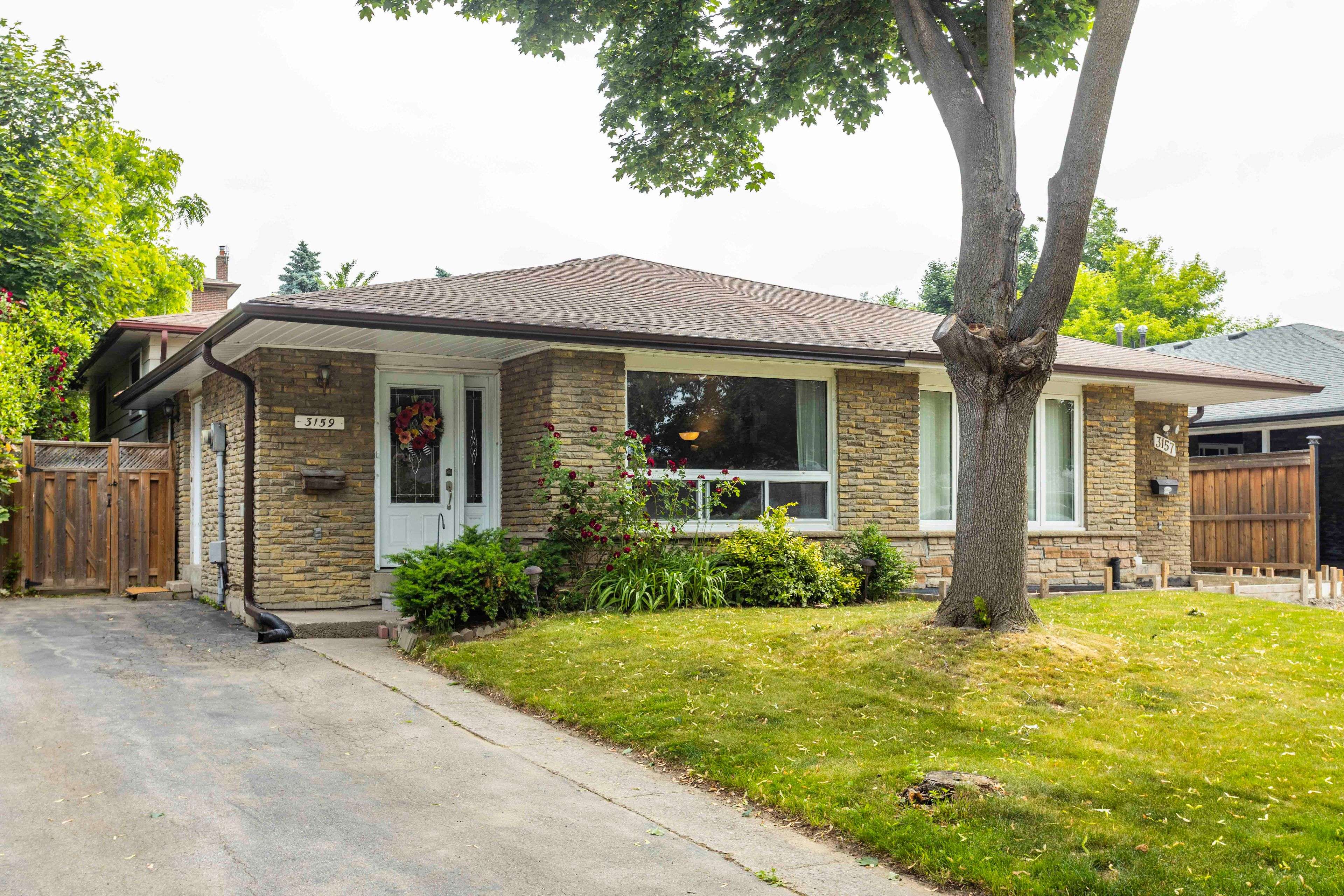 Mississauga, ON L4Y 3C5,3159 Corrigan DR