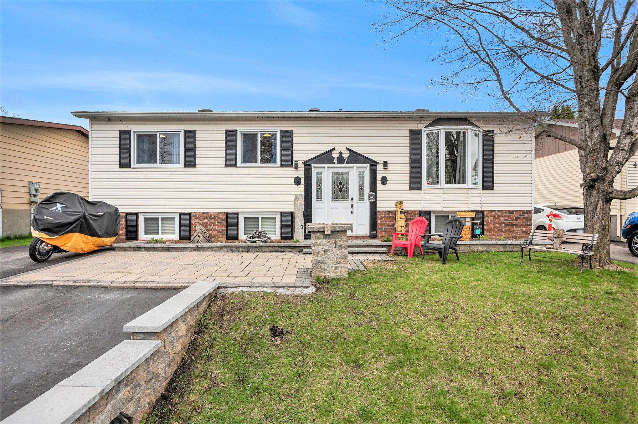 Stittsville - Munster - Richmond, ON K2S 1T8,47 Fringewood DR
