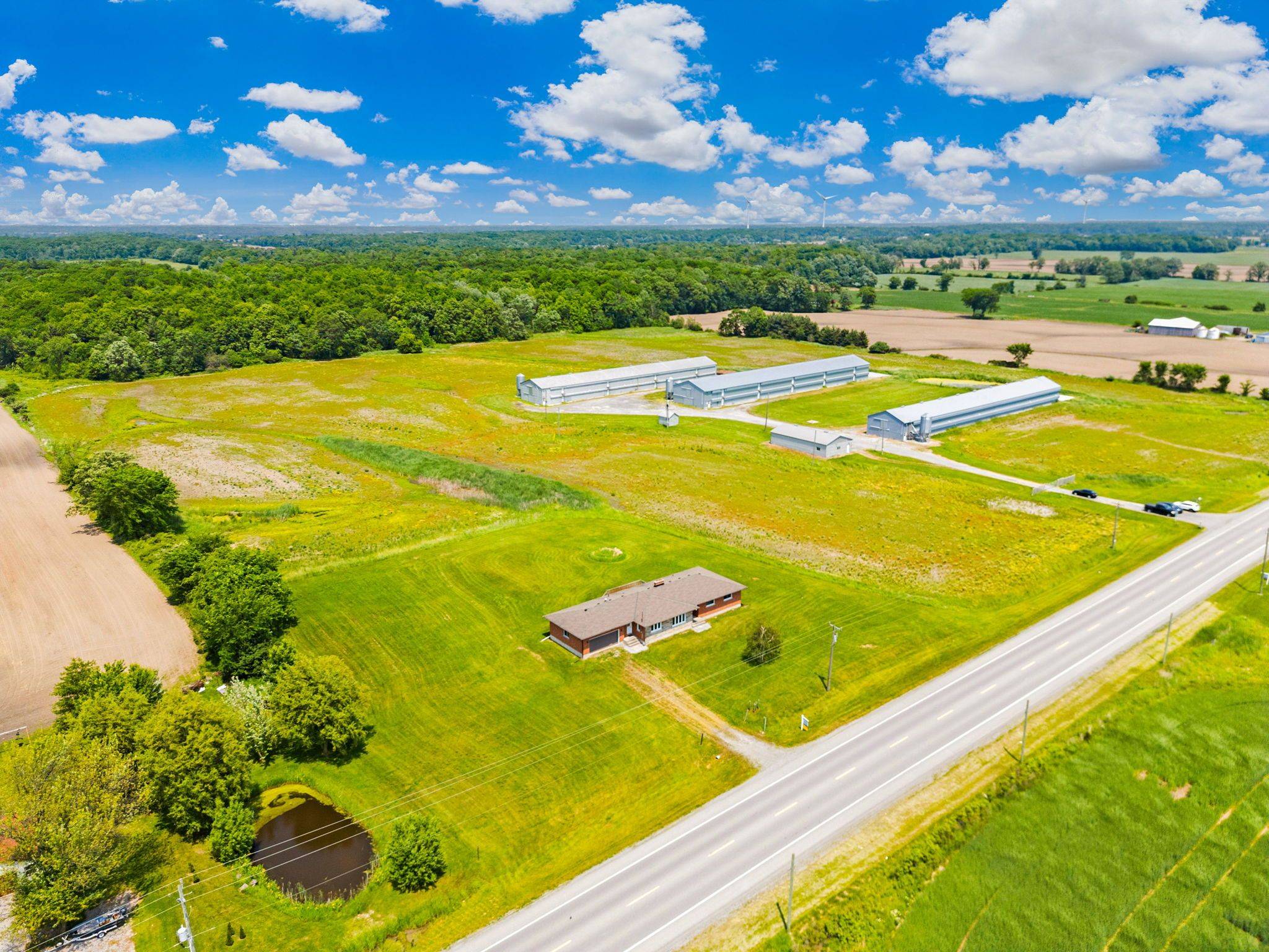 West Lincoln, ON L0R 1Y0,5977 REGIONAL RD 65 N/A