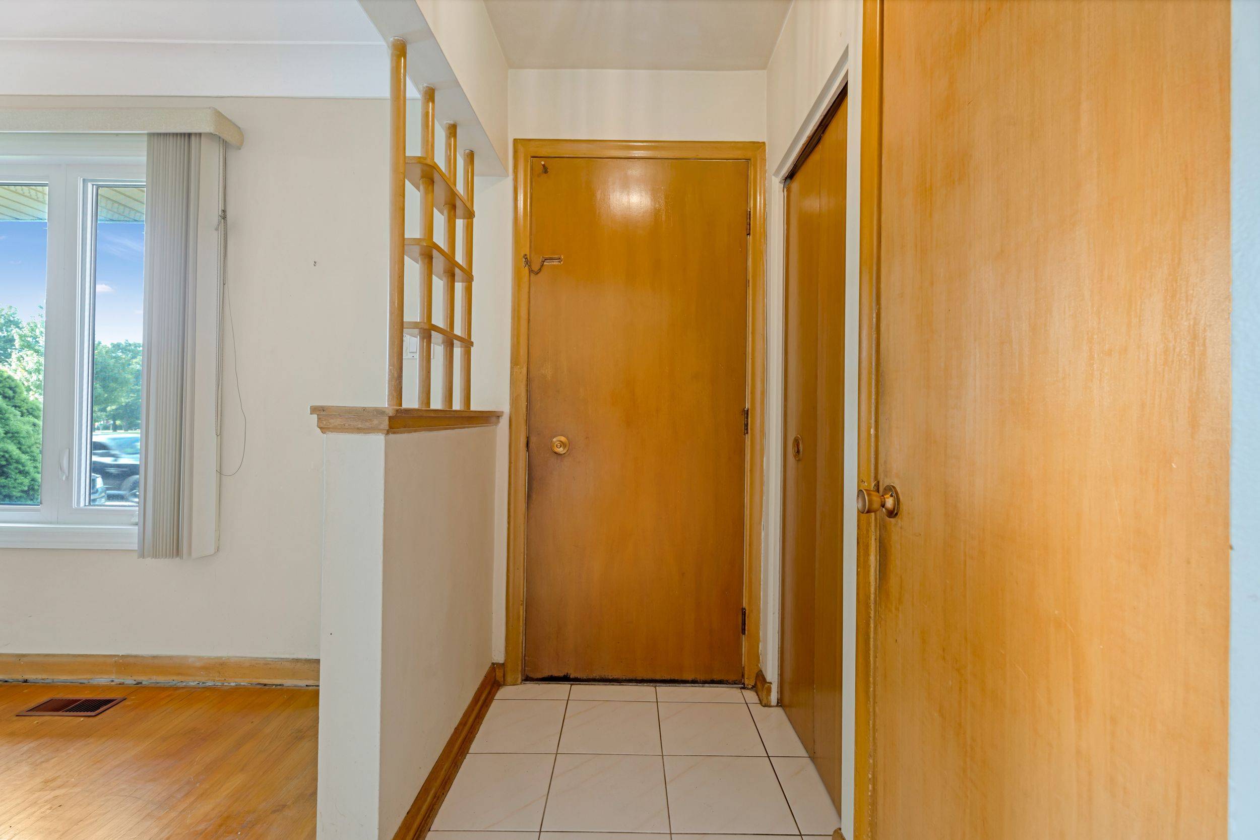 Hamilton, ON L9A 1N7,168 Brucedale AVE E