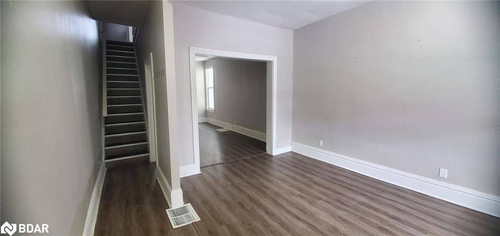 Hamilton, ON L8R 1M6,75 Cathcart ST