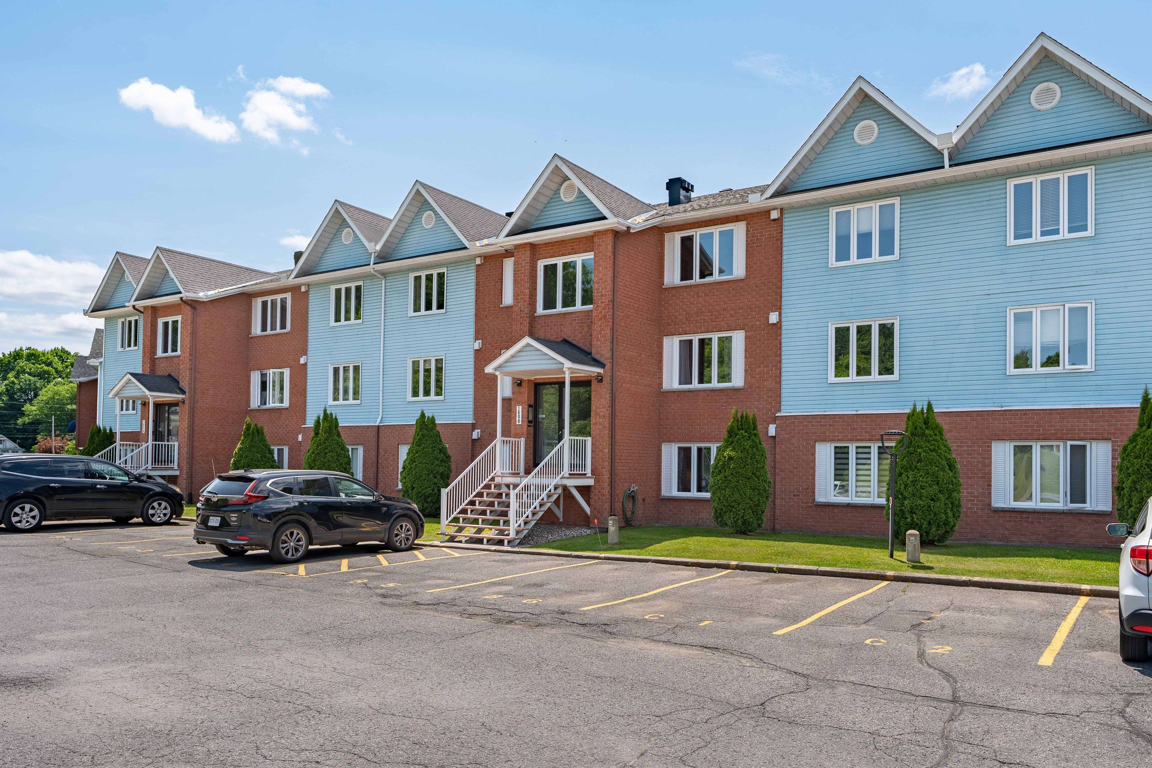 Clarence-rockland, ON K4K 1H9,160 EDWARDS ST #B6