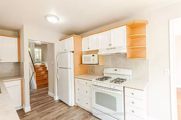 Barrie, ON L4M 5B5,21 Ashdale CT