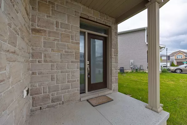 Kingston, ON K7K 7J8,937 Riverview WAY
