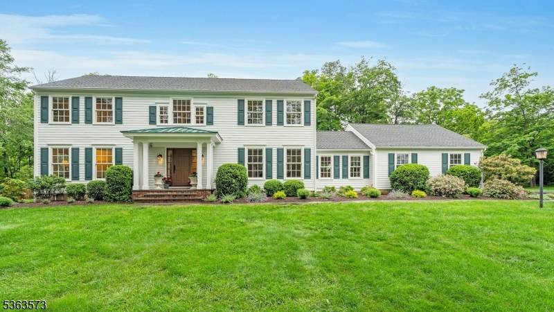 Bernards Twp., NJ 07920,11 Carteret Trail