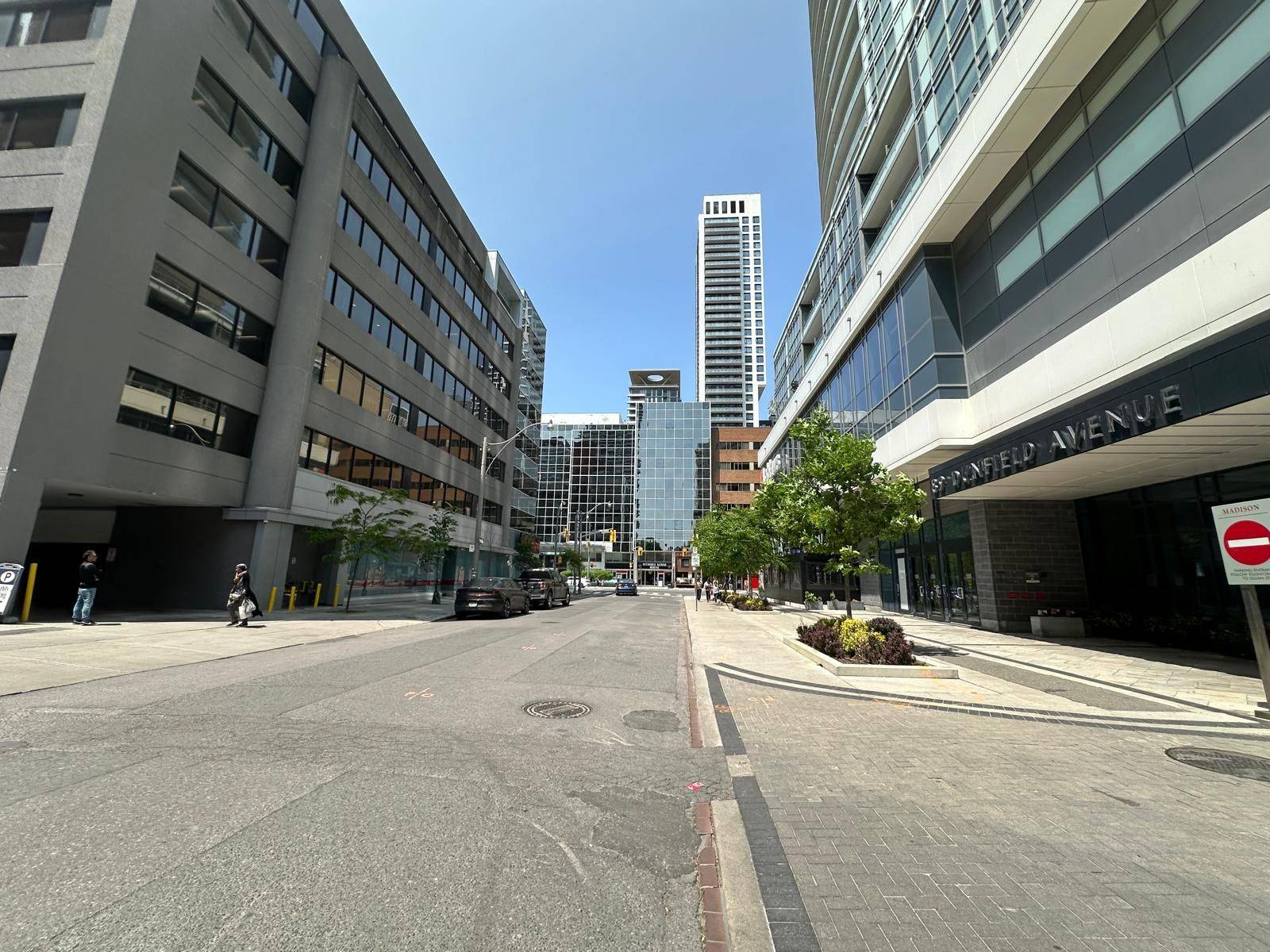 Toronto C10, ON M4S 0A4,89 Dunfield AVE #3109