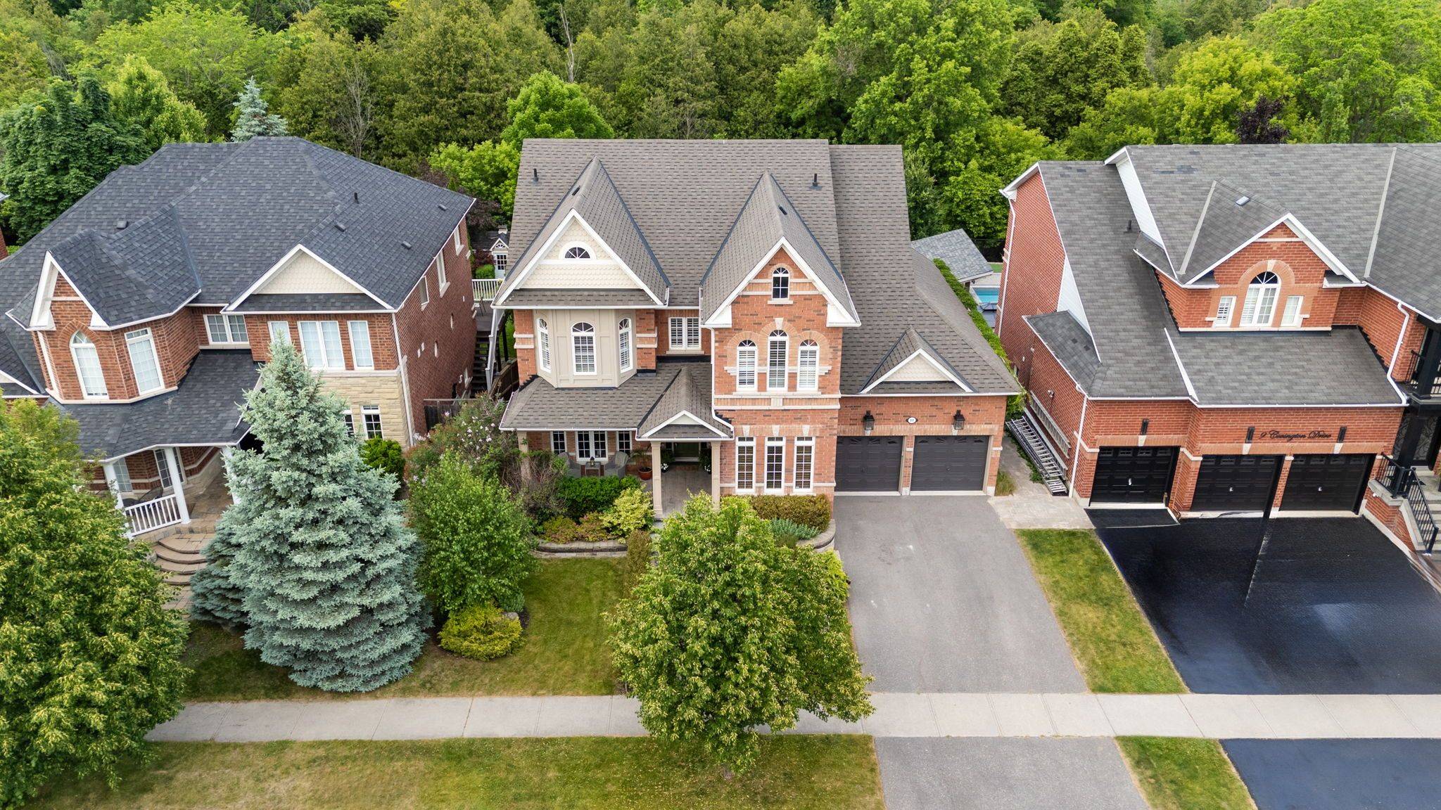Whitby, ON L1M 2K6,11 Covington DR