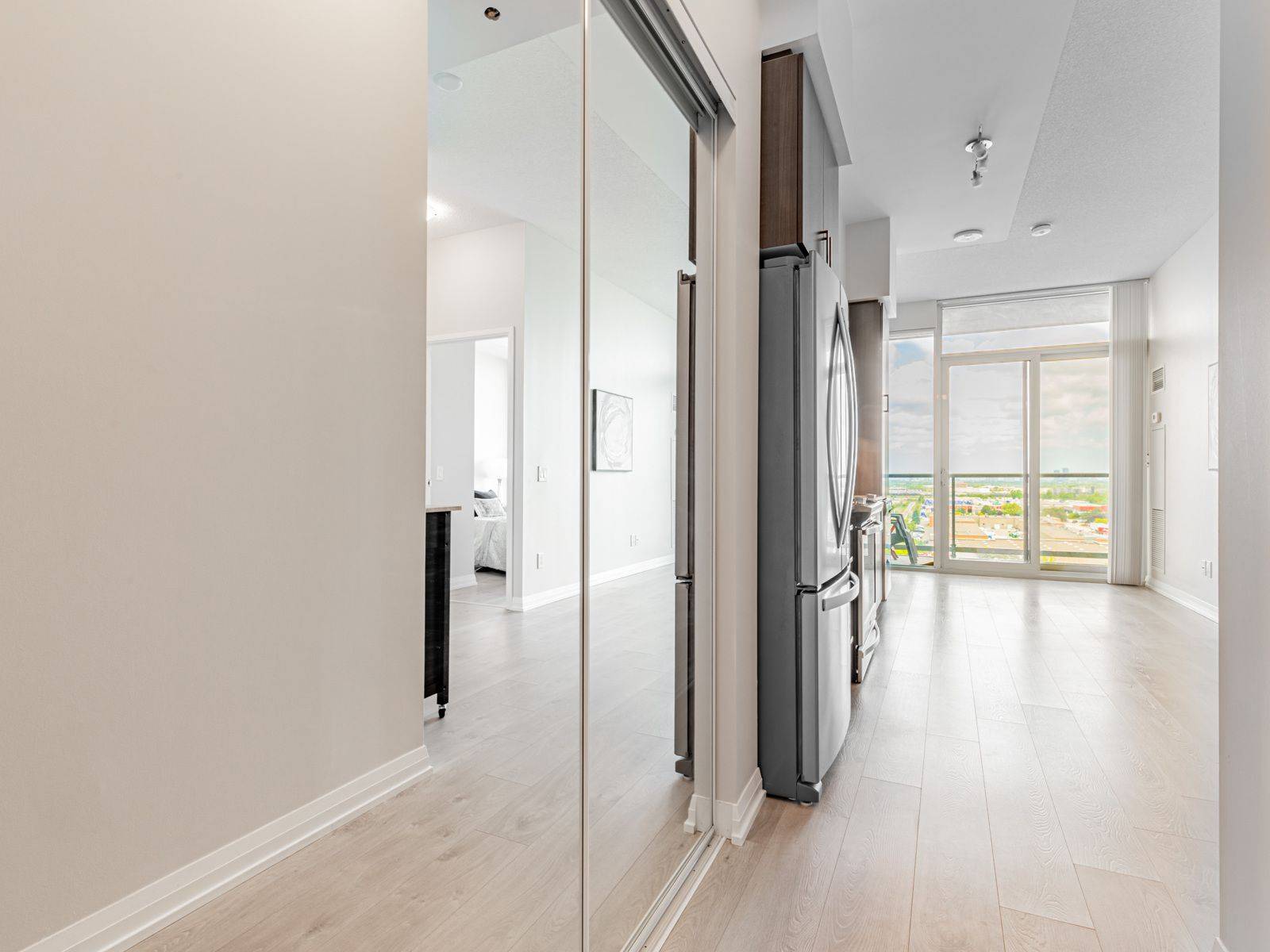 Vaughan, ON L4K 2M7,7895 Jane ST #1018