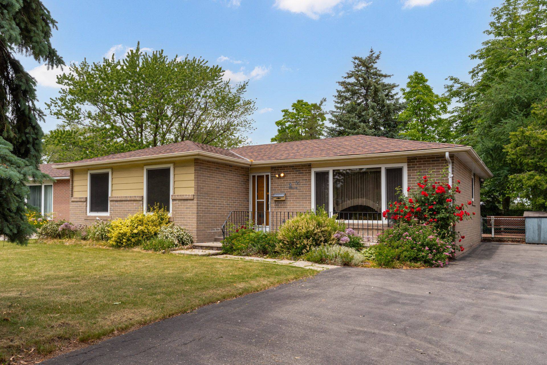 Brampton, ON L6T 3R2,36 Dunblaine CRES