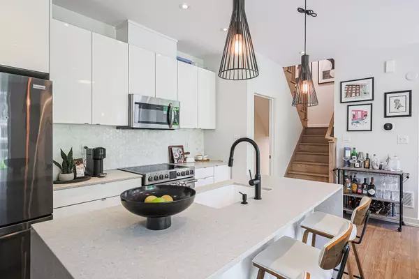 Toronto C01, ON M6K 1P4,39 Florence ST #TH3