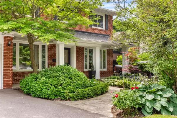 Toronto C12, ON M2P 1Z4,68 Montressor DR