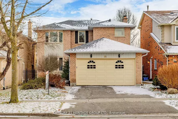 23 Gilbank DR, Aurora, ON L4G 5G5