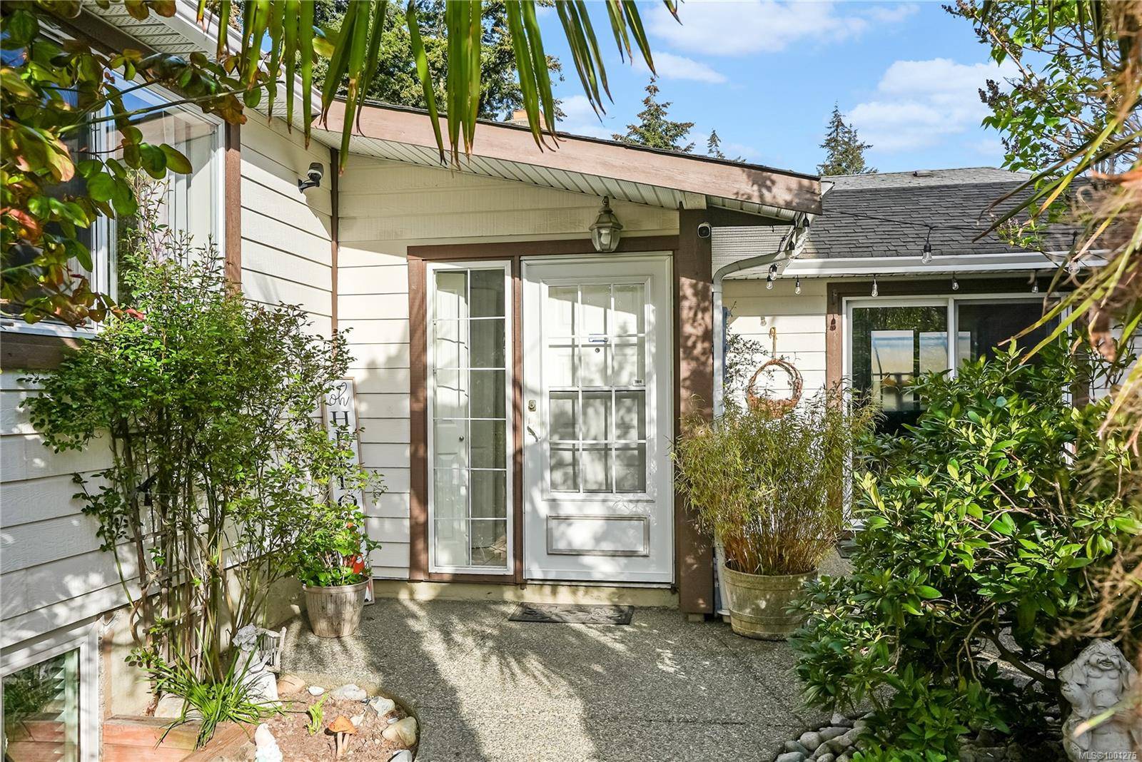 Colwood, BC V9B 1Z5,602 Kildew Rd #B