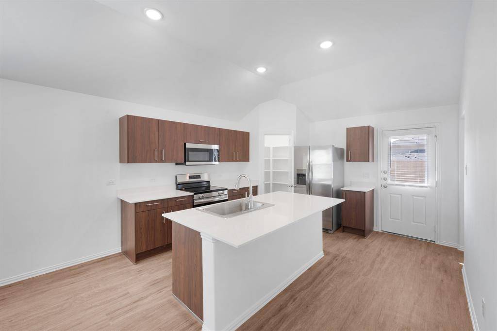 Terrell, TX 75160,202 Rustic View Drive