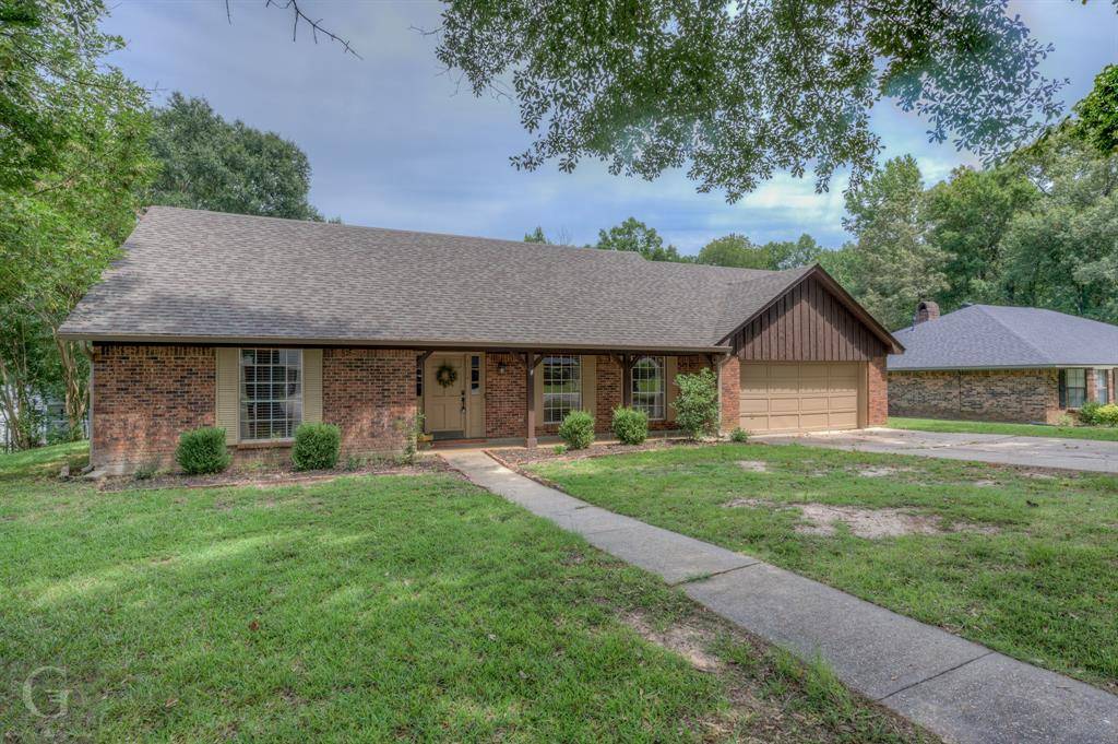 Minden, LA 71055,1304 Whispering Pines Drive