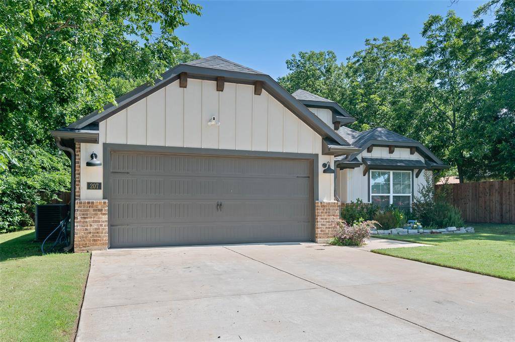 Valley View, TX 76272,207 Newton Street