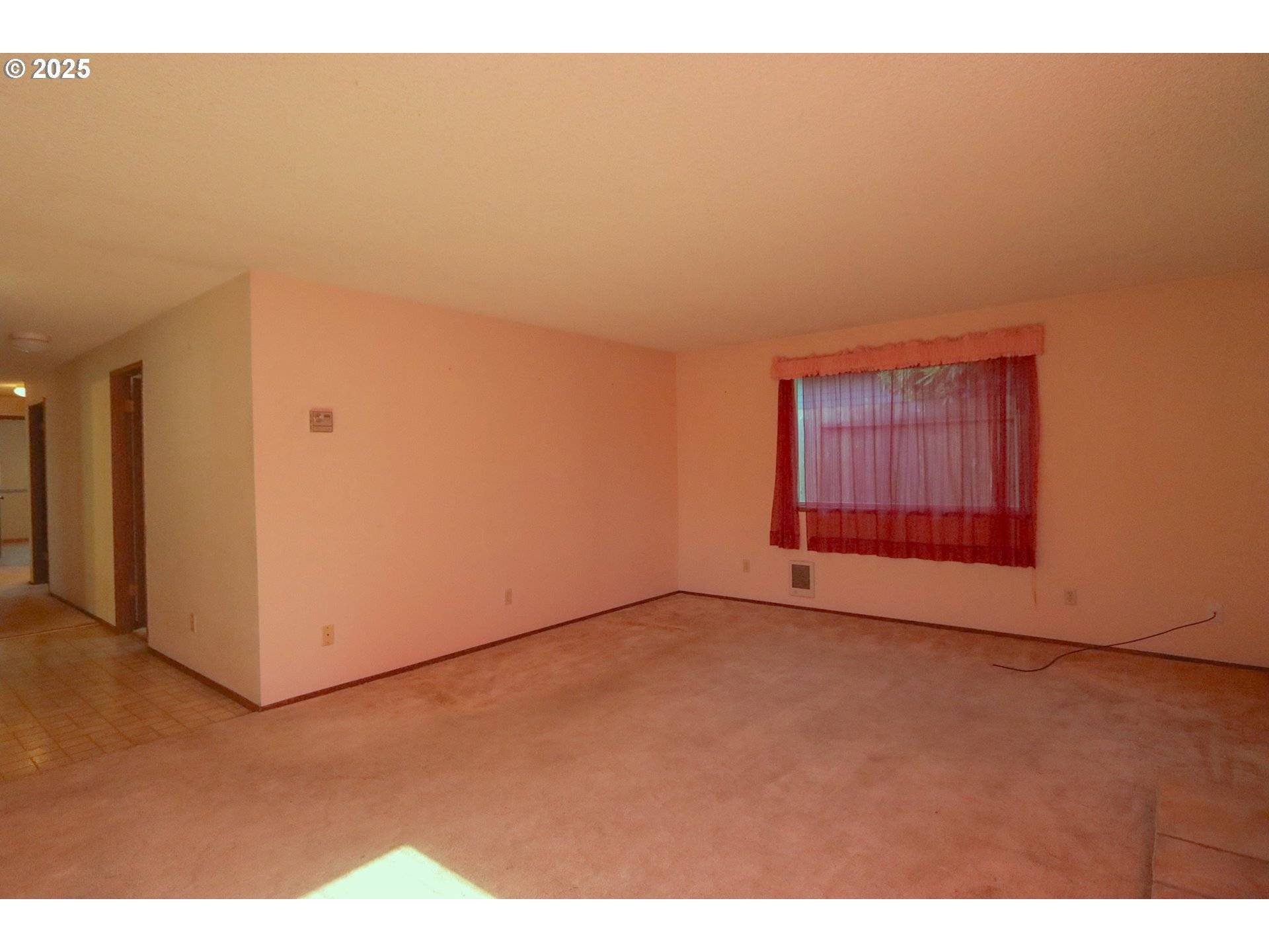 Coos Bay, OR 97420,825 SEABREEZE TER