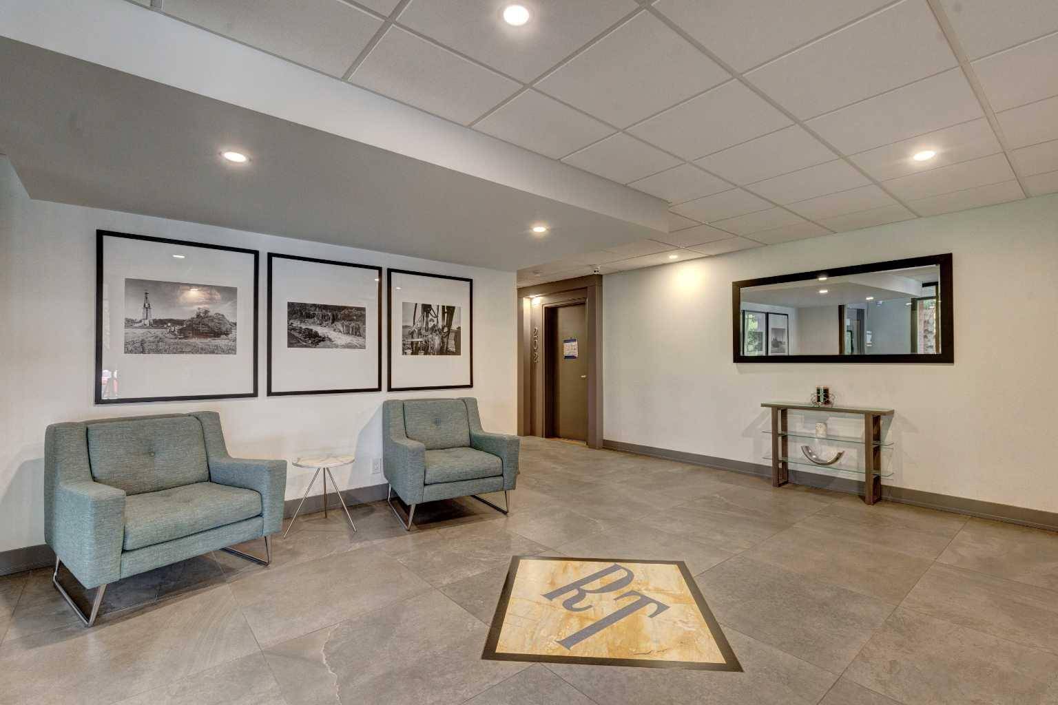 Calgary, AB T2S 1Z4,3316 Rideau PL Southwest #504