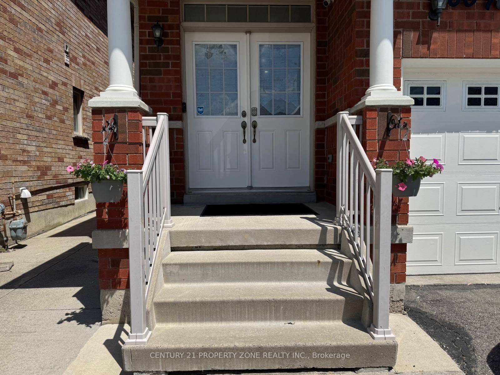 Brampton, ON L6P 2R5,56 Attview CRES
