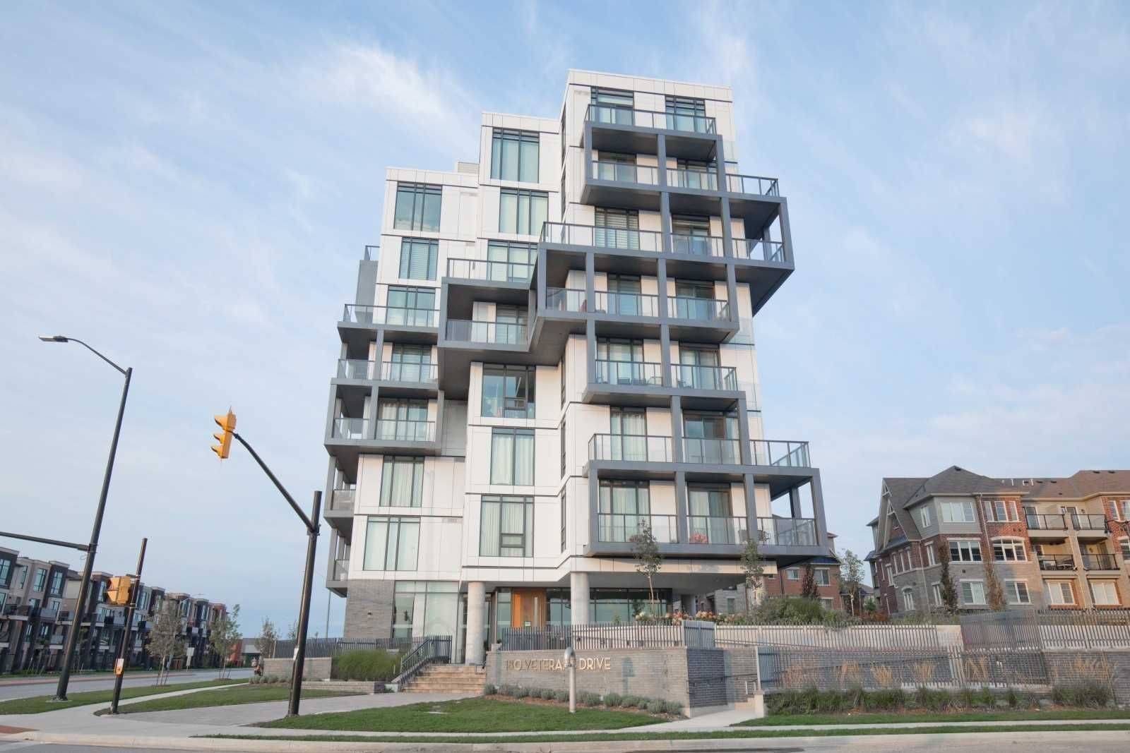 Brampton, ON L7A 5G7,180 Veterans DR #209