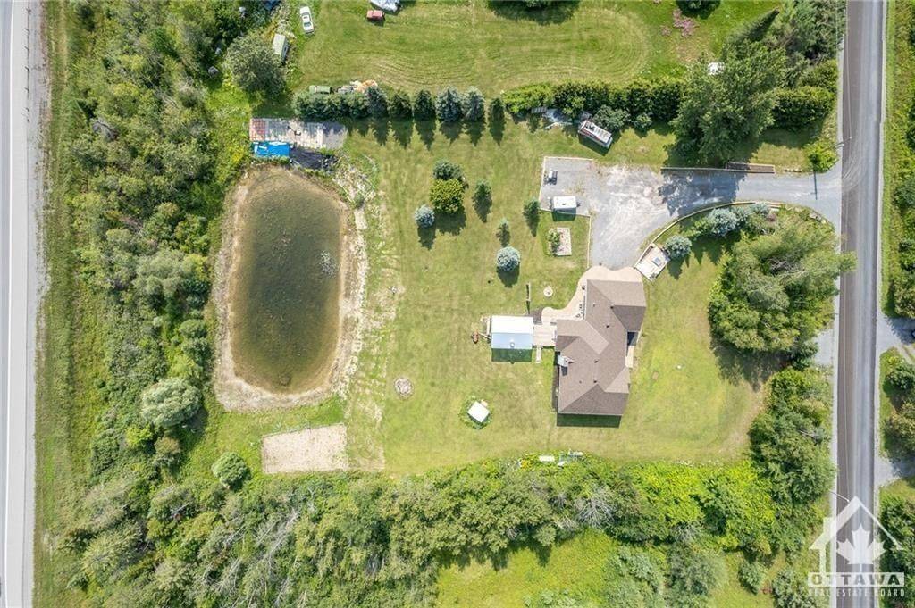 Carp - Huntley Ward, ON K0A 1L0,840 David Manchester RD