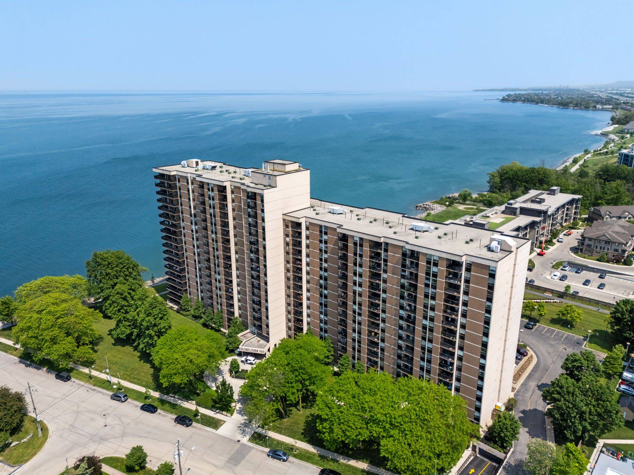 Hamilton, ON L8E 3M6,500 Green RD #1706