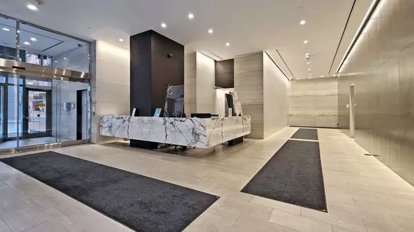 Toronto C01, ON M4Y 0E9,7 Grenville ST #2411