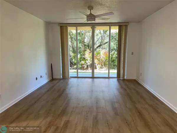 Dania Beach, FL 33004,529 E Sheridan St #108