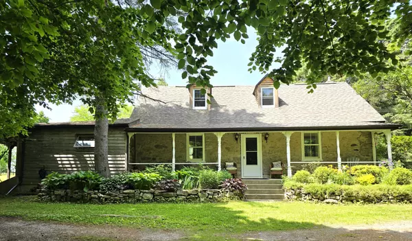 2194 Moira RD, Centre Hastings, ON K0K 2Y0
