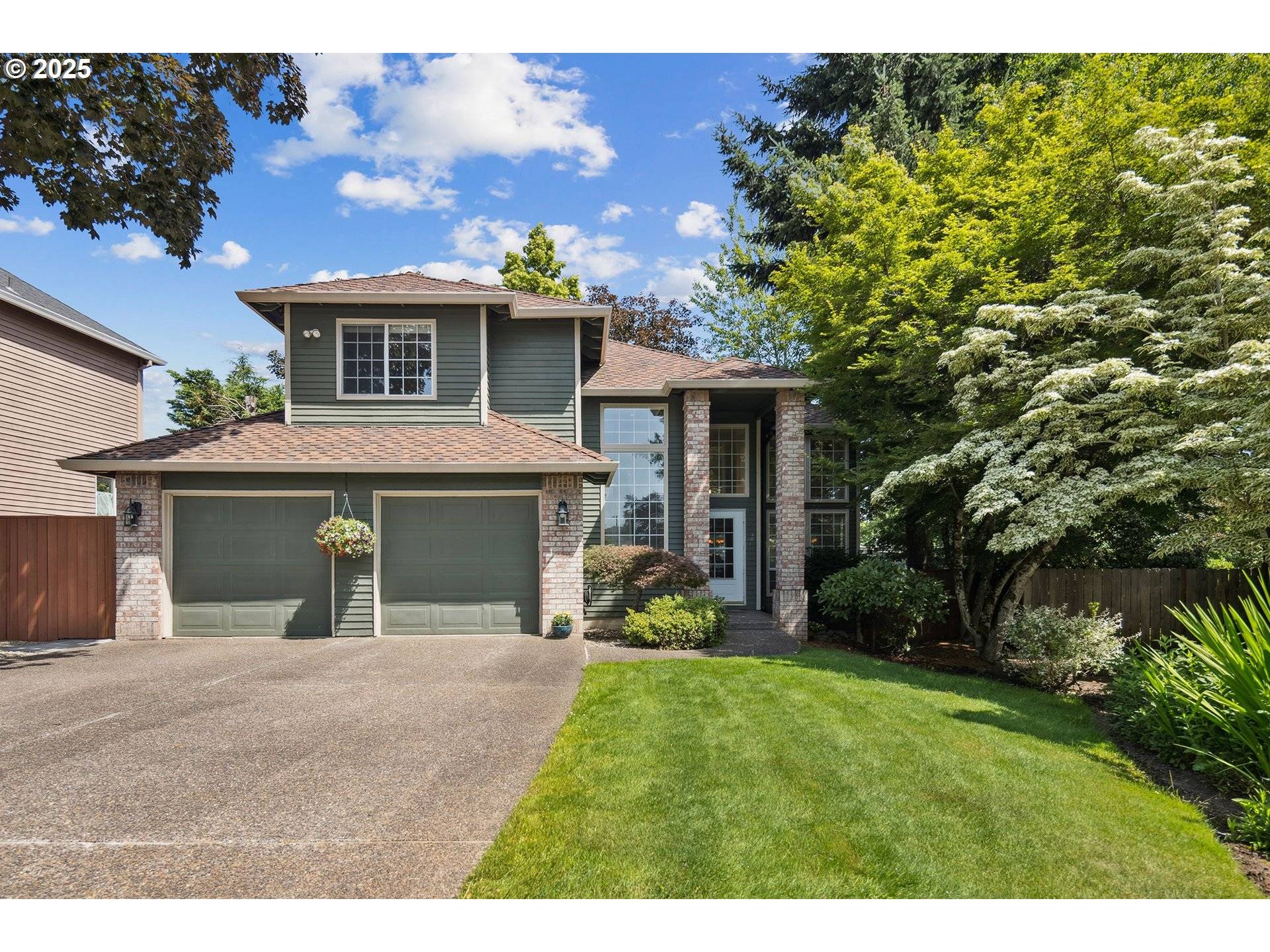 Lake Oswego, OR 97034,17958 SAINT CLAIR DR