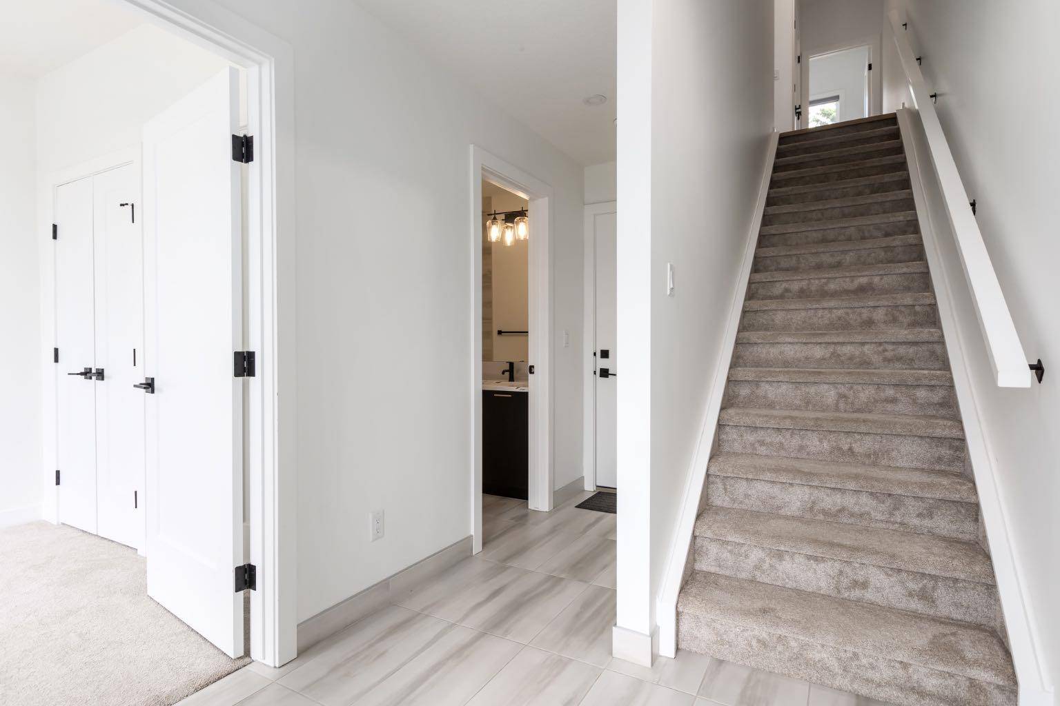 Calgary, AB T2T7A5,5109 19 ST SW