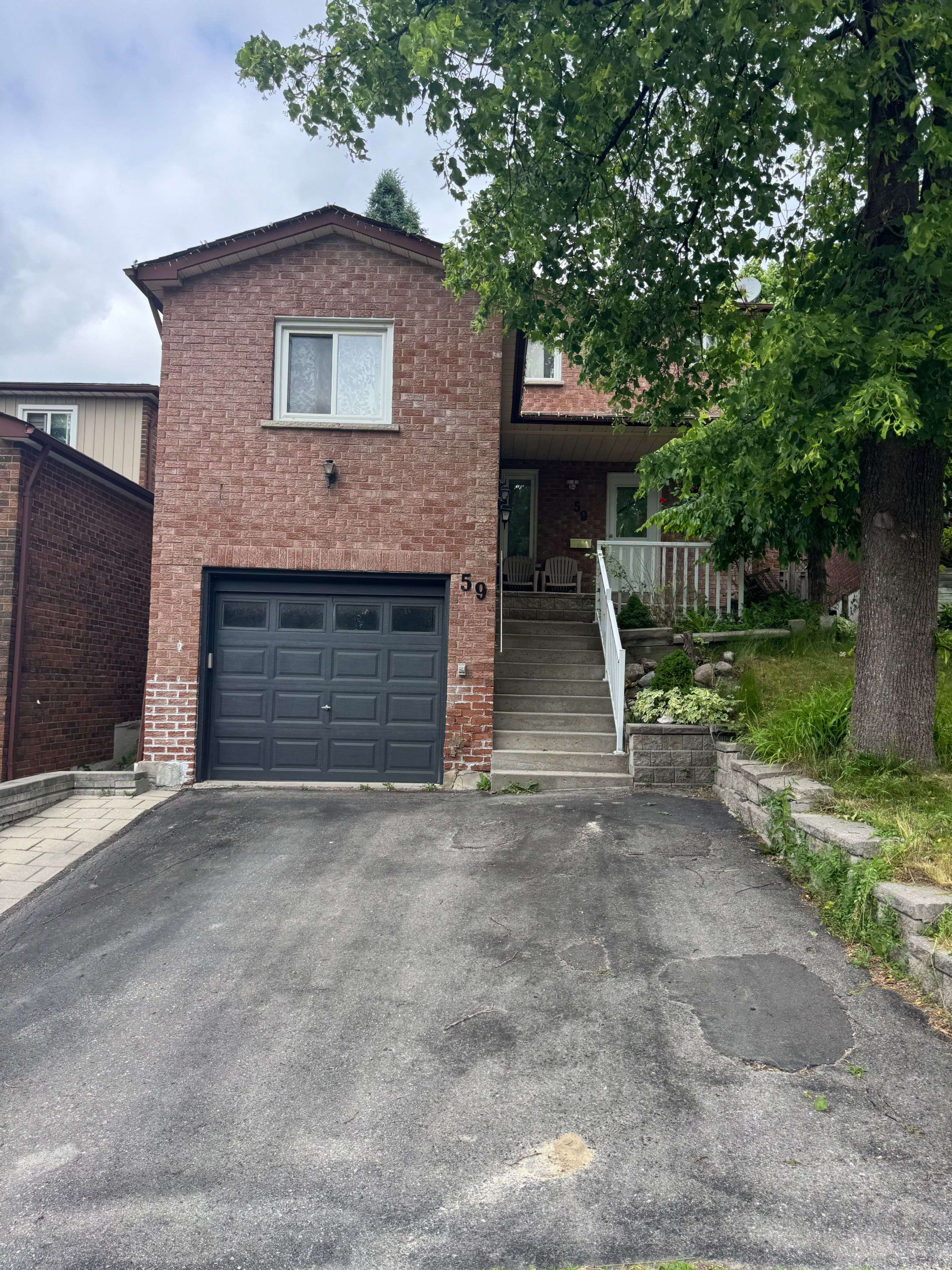59 Palmer DR, Ajax, ON L1S 5V1