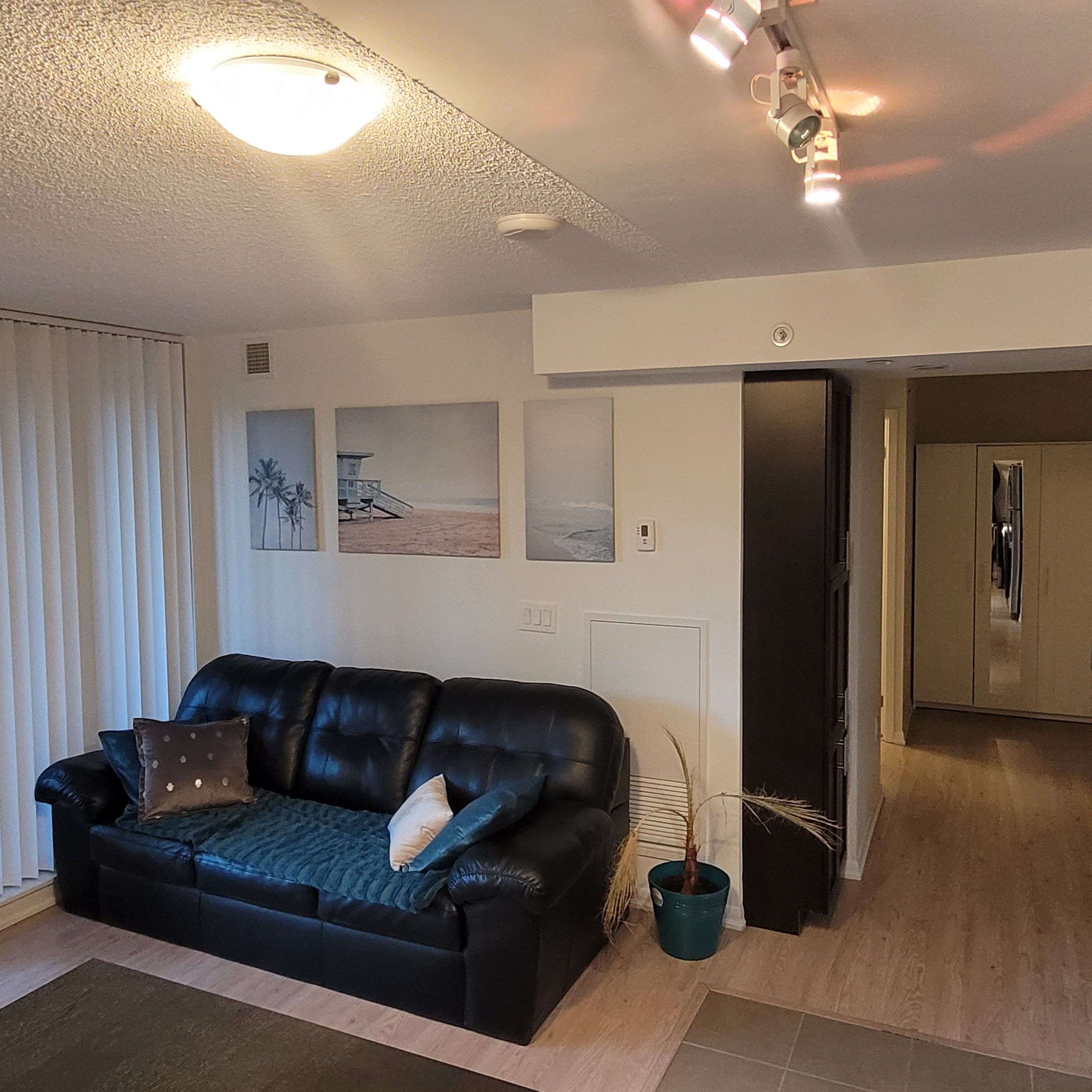 Toronto W04, ON M6A 0A2,830 Lawrence AVE W #529