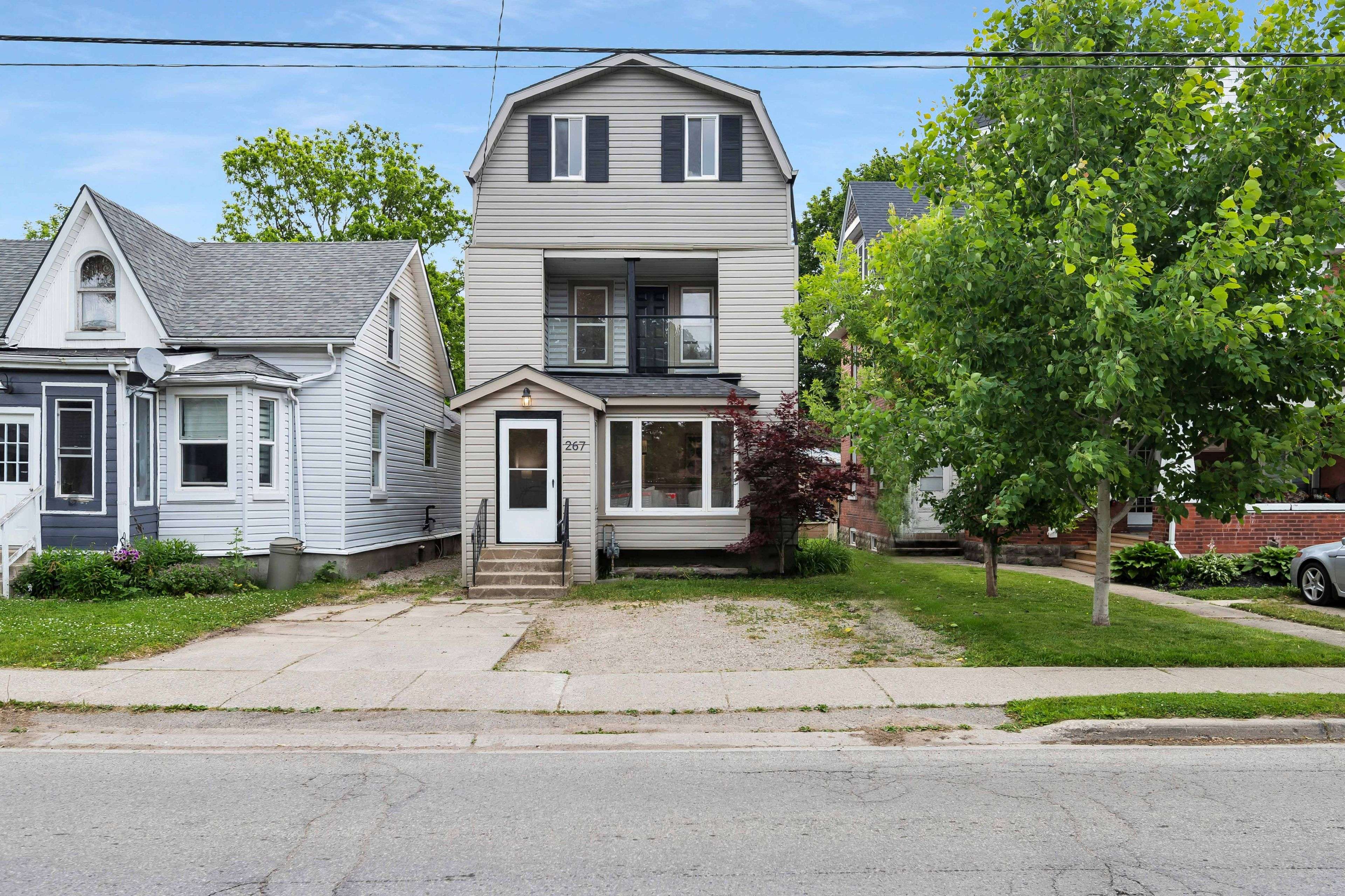 Stratford, ON N5A 4J1,267 FRONT ST