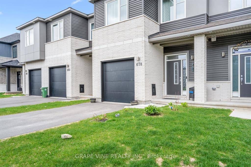 Stittsville - Munster - Richmond, ON K2S 2W5,678 Taliesin CRES
