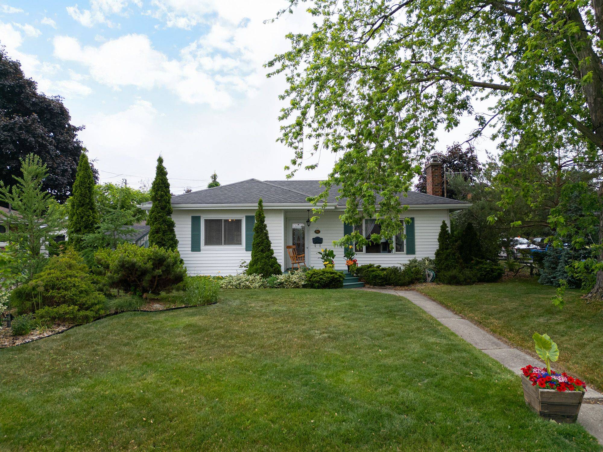 23 Byrne ST, Brantford, ON N3R 2P5