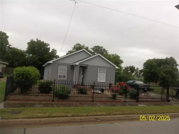 Fort Worth, TX 76105,2917 Dillard Street