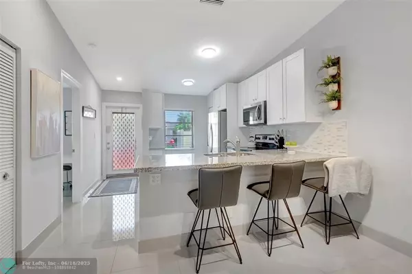 Boca Raton, FL 33496,18893 Argosy Dr #18893